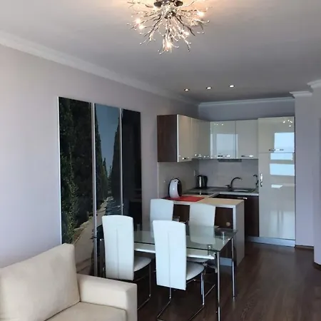 Sirena Sea View Апартамент