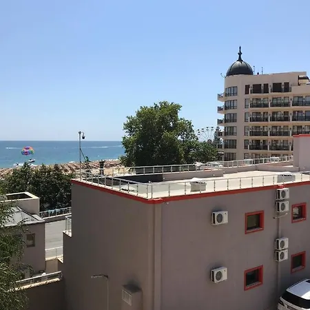 Sirena Sea View Апартамент Златни пясъци