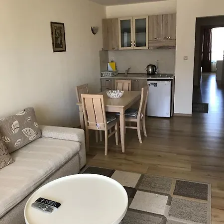 Sirena Sea View Апартамент Златни пясъци