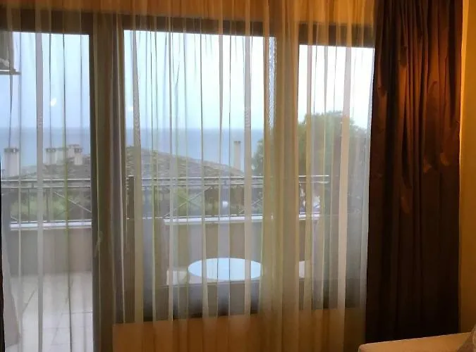 Lägenhet Sirena Sea View