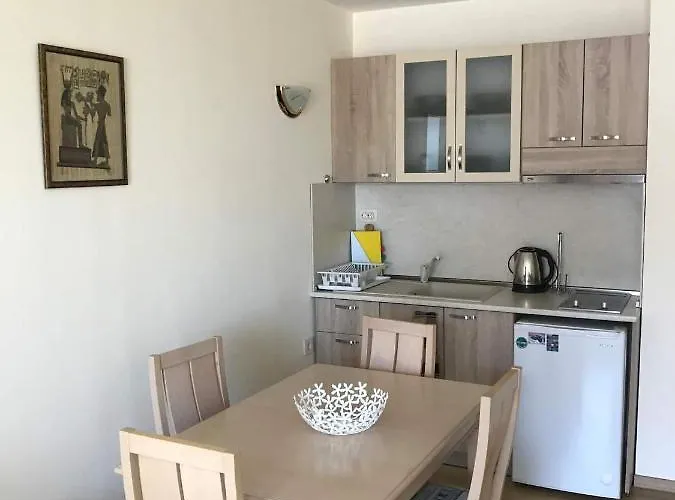 公寓 Sirena Sea View